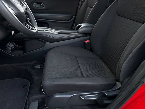 Used 2016 Honda HR-V LX image 13