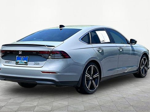 Used 2025 Honda Accord Sport image 6