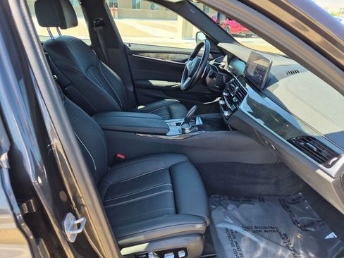Certified 2023 BMW M550i xDrive AWD/4WD image 21