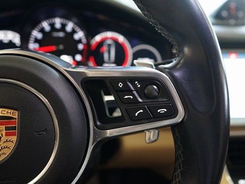 Used 2019 Porsche Panamera 4 image 34