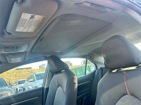 Certified 2018 Toyota Camry LE image 30