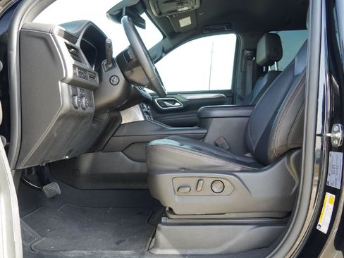 Used 2023 Chevrolet Suburban RST w/ Luxury Package image 24