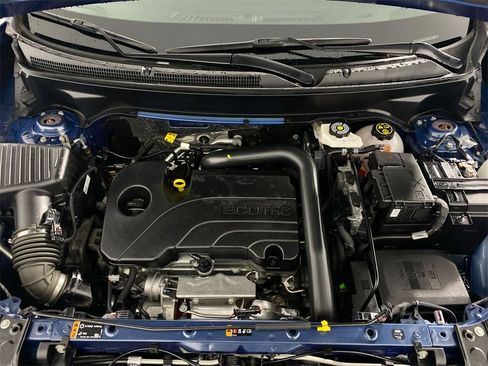 Used 2024 GMC Terrain SLE w/ Driver Convenience Package image 23