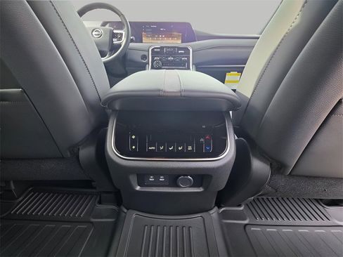 New 2026 Nissan Armada SL image 14