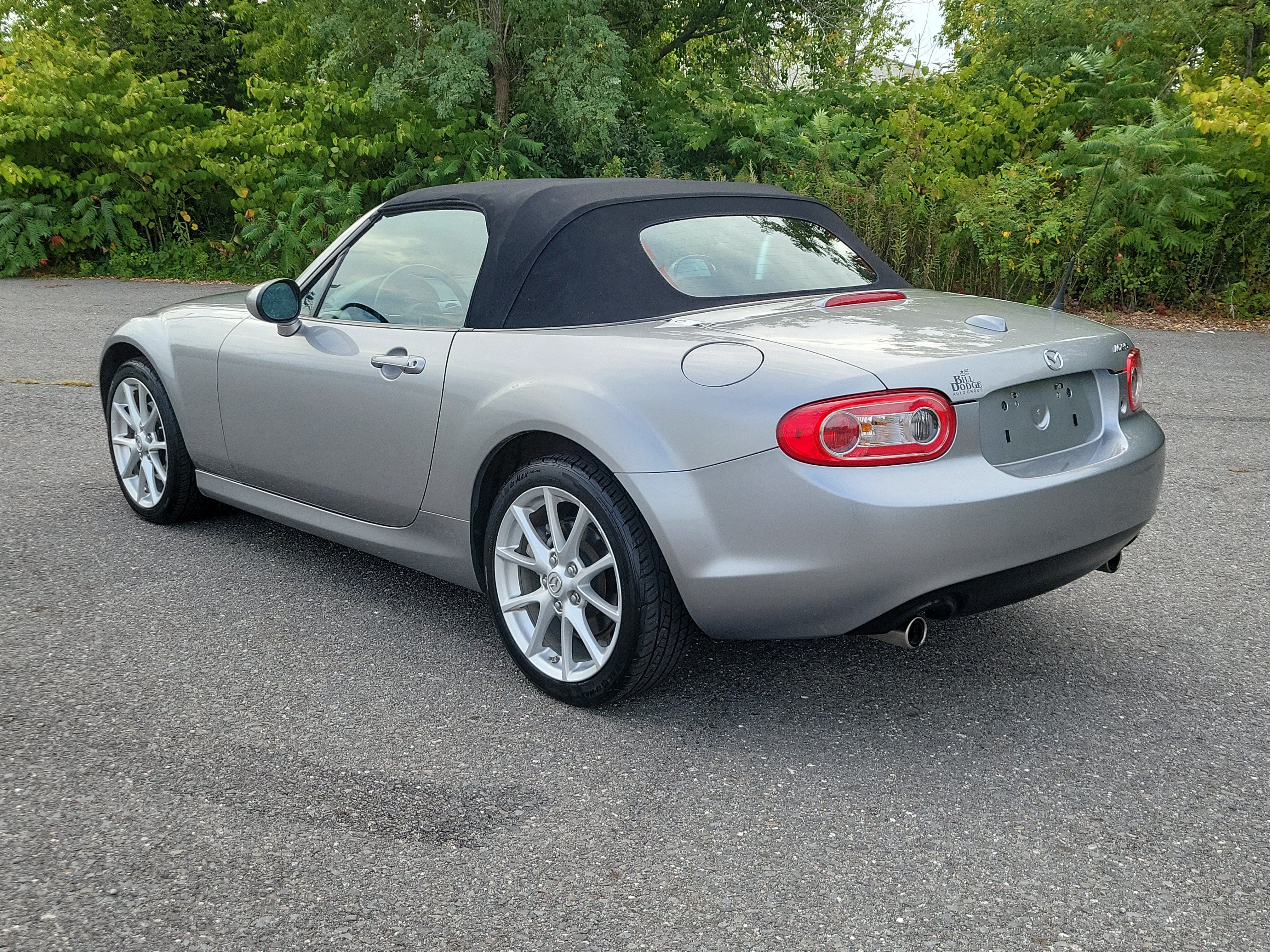 Used 2011 MAZDA MX-5 Miata Grand Touring w/ Premium Pkg RWD image 7