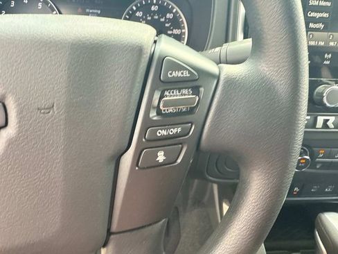Used 2025 Nissan Frontier SV w/ Tow Package image 30