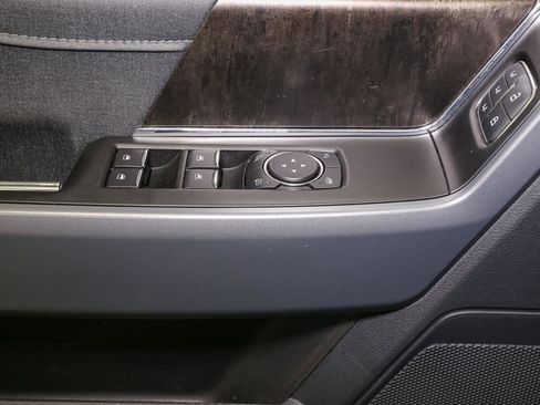 Used 2022 Ford F150 Lariat w/ Tow Technology Package image 41