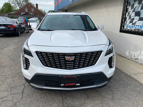 Used 2020 Cadillac XT4 Premium Luxury w/ Driver Awareness Package AWD/4WD image 5