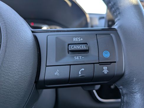 Used 2021 Nissan Rogue SL w/ Premium Package image 30