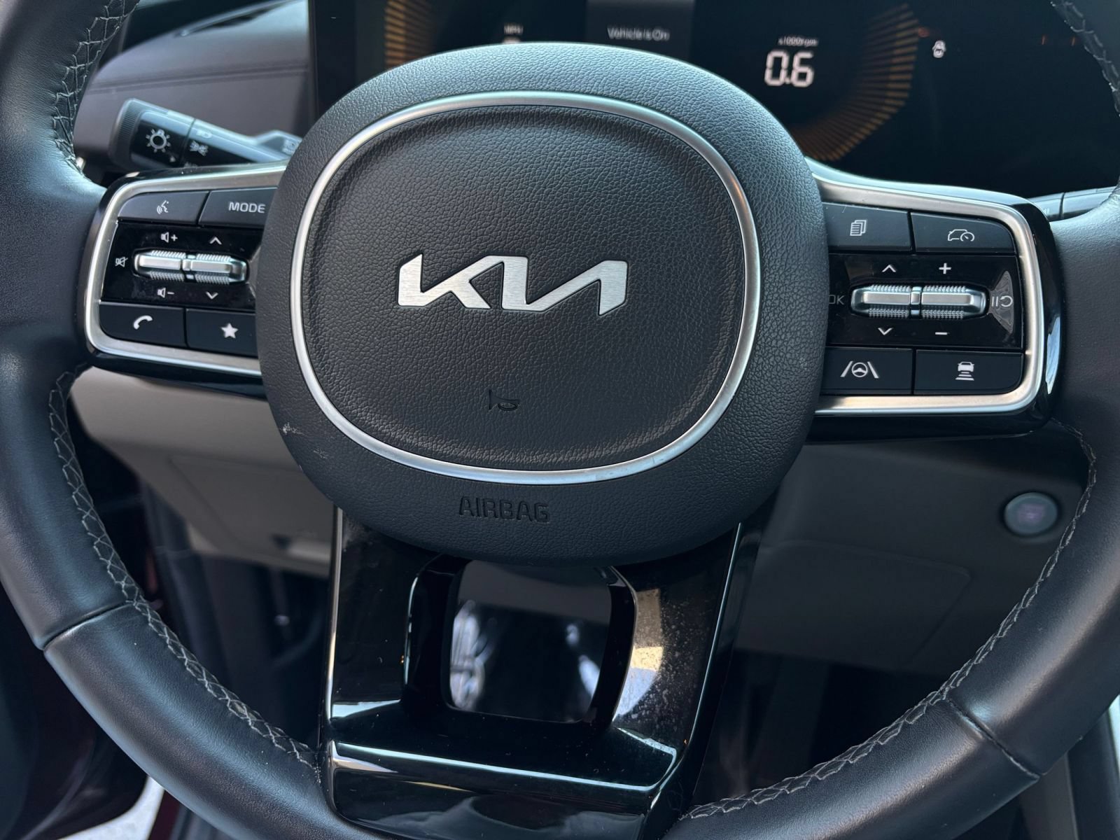 Used 2026 Kia Carnival FWD image 29