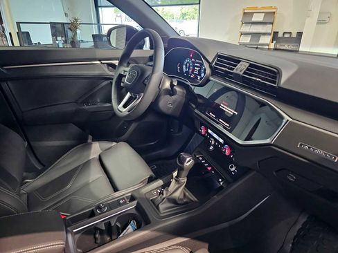 New 2025 Audi Q3 2.0T Premium w/ Convenience Package image 14