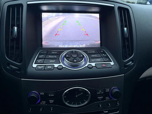 Used 2011 INFINITI G37 x Sedan w/ Premium Pkg image 15