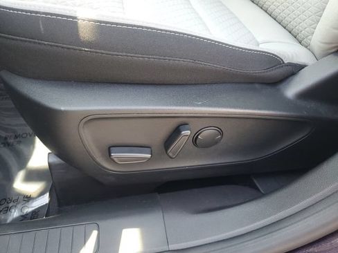 Used 2023 Ford Escape Active w/ Tech Pack #2 AWD/4WD image 9