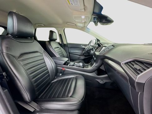 Used 2020 Ford Edge SEL image 23