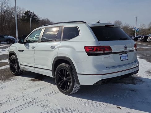 Used 2022 Volkswagen Atlas SEL R-Line image 7