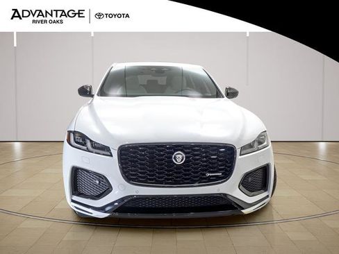 Used 2025 Jaguar F-PACE R-Dynamic S image 3