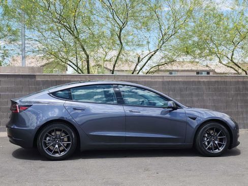 Used 2023 Tesla Model 3 Standard Range RWD image 9