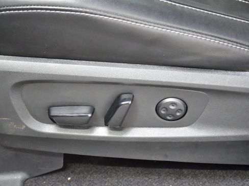 Used 2023 INFINITI QX60 Luxe w/ Performance Audio Package image 16