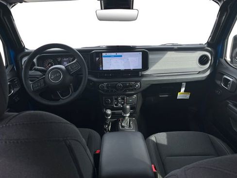 New 2025 Jeep Gladiator Sport image 11