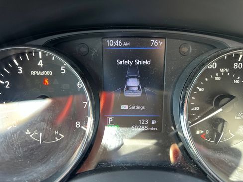 Used 2018 Nissan Rogue S AWD/4WD image 9