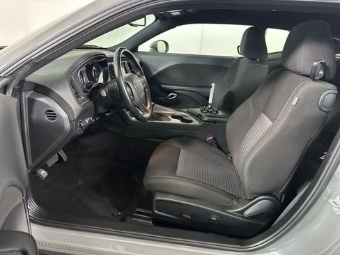 Used 2023 Dodge Challenger SXT image 10