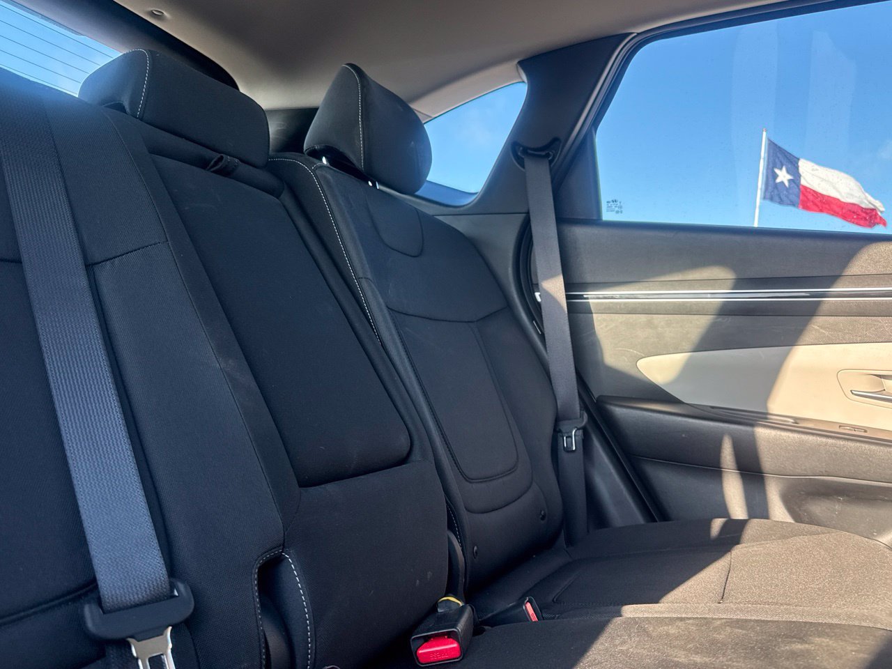 Used 2022 Hyundai Tucson SE w/ Cargo Package FWD image 39
