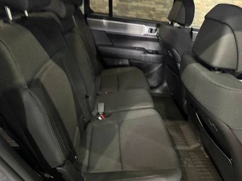 Used 2026 Hyundai Santa Fe SE FWD image 32