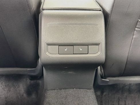 Used 2026 Volkswagen Jetta SEL FWD image 25