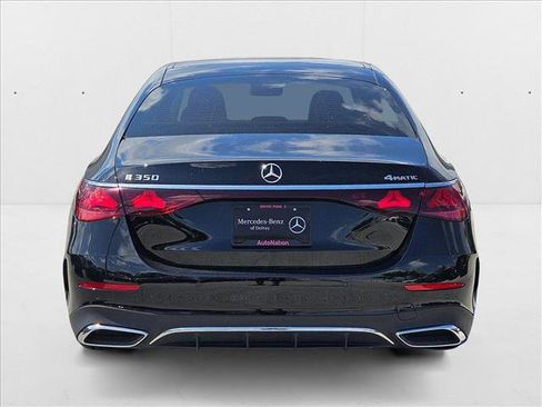New 2025 Mercedes-Benz E 350 4MATIC Sedan image 7