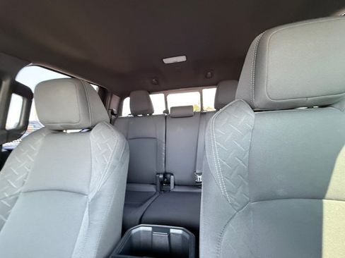 Used 2024 Toyota Tacoma SR5 AWD/4WD image 36