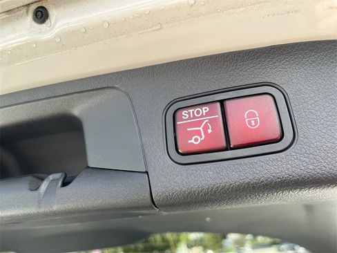 Certified 2025 Mercedes-Benz GLA 250 GLA 250 image 20