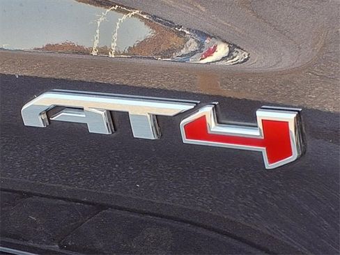 Used 2024 GMC Sierra 1500 AT4 w/ AT4 Premium Package image 30