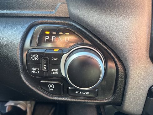 Used 2023 RAM 1500 Big Horn image 32