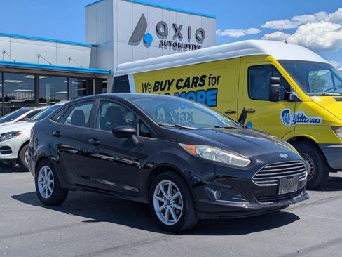 Used 2019 Ford Fiesta SE w/ Equipment Group 201A FWD image 1