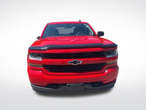 Used 2018 Chevrolet Silverado 1500 Custom w/ Custom Value Package AWD/4WD image 10