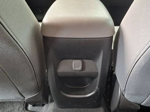 Used 2022 Chevrolet Colorado W/T w/ WT Convenience Package RWD image 25