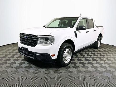 Used 2022 Ford Maverick XL image 4