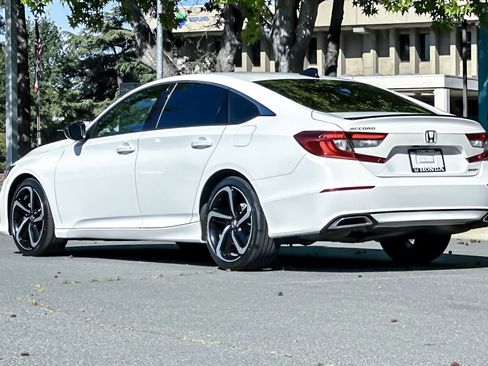 Used 2022 Honda Accord Sport image 3
