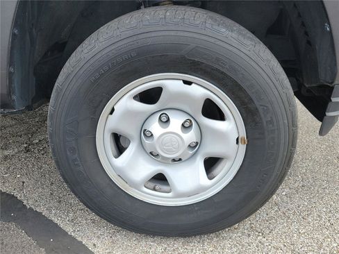 Used 2023 Toyota Tacoma SR AWD/4WD image 5