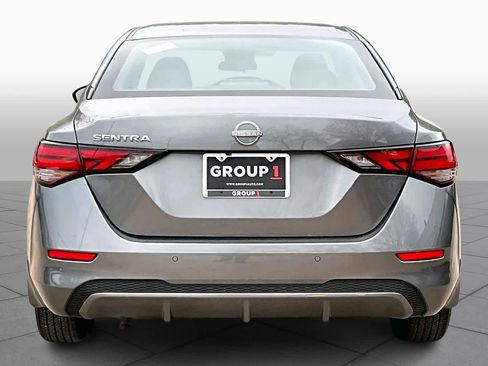 Used 2024 Nissan Sentra S image 4
