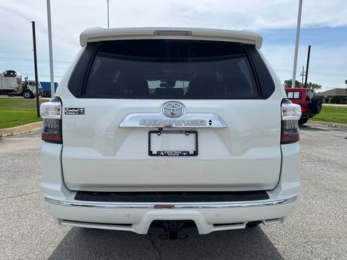Used 2022 Toyota 4Runner Limited RWD image 5