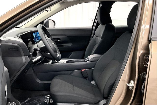 New 2027 Nissan Kicks S FWD image 10