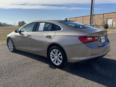 Used 2023 Chevrolet Malibu LT image 4