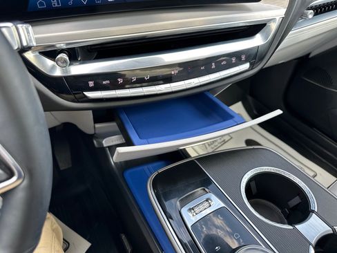 Used 2024 Cadillac Lyriq Luxury w/ LPO, Floor Liner Package image 37