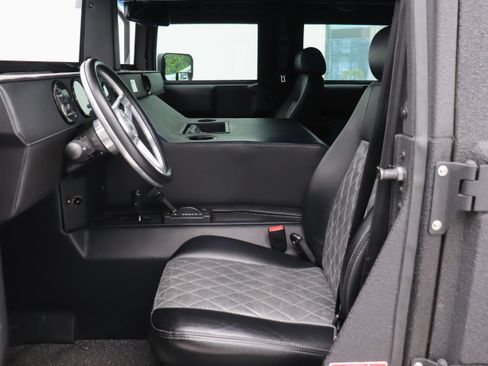 Used 1995 HUMMER H1 4-Door Wagon image 8