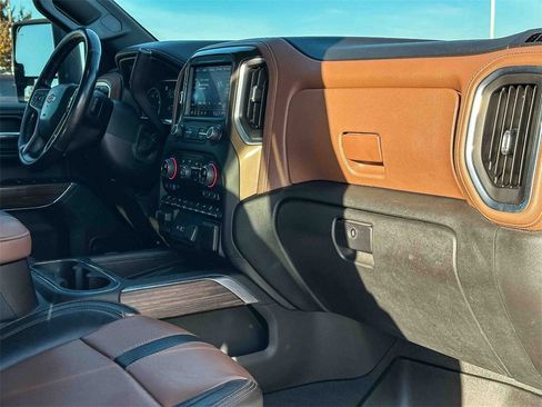 Used 2021 Chevrolet Silverado 2500 High Country w/ Z71 Off-Road Package image 20