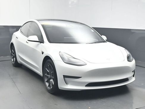 Used 2023 Tesla Model 3 Long Range AWD/4WD image 2
