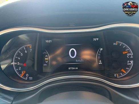Used 2021 Jeep Grand Cherokee Laredo AWD/4WD image 16