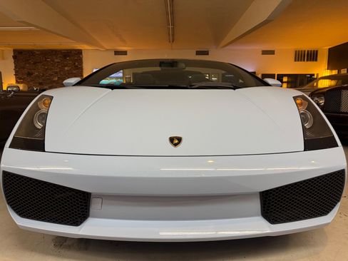 Used 2007 Lamborghini Gallardo Spyder AWD/4WD image 3