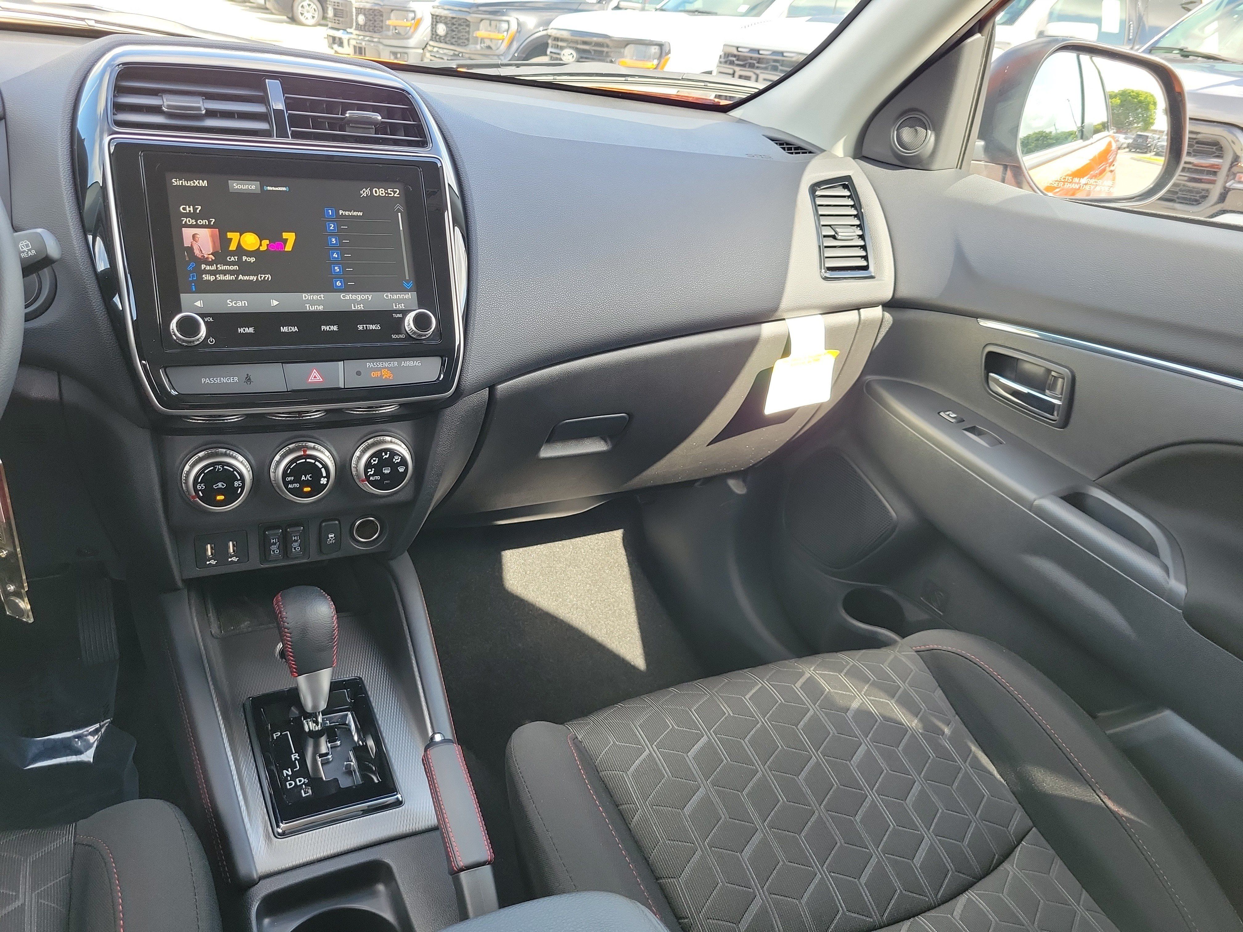 Used 2026 Mitsubishi Outlander Sport LE AWD/4WD image 16